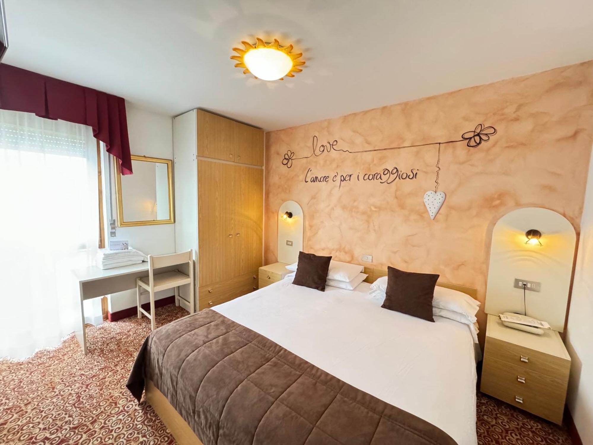 Hotel Europa San Martino Di Castrozza Bilik gambar